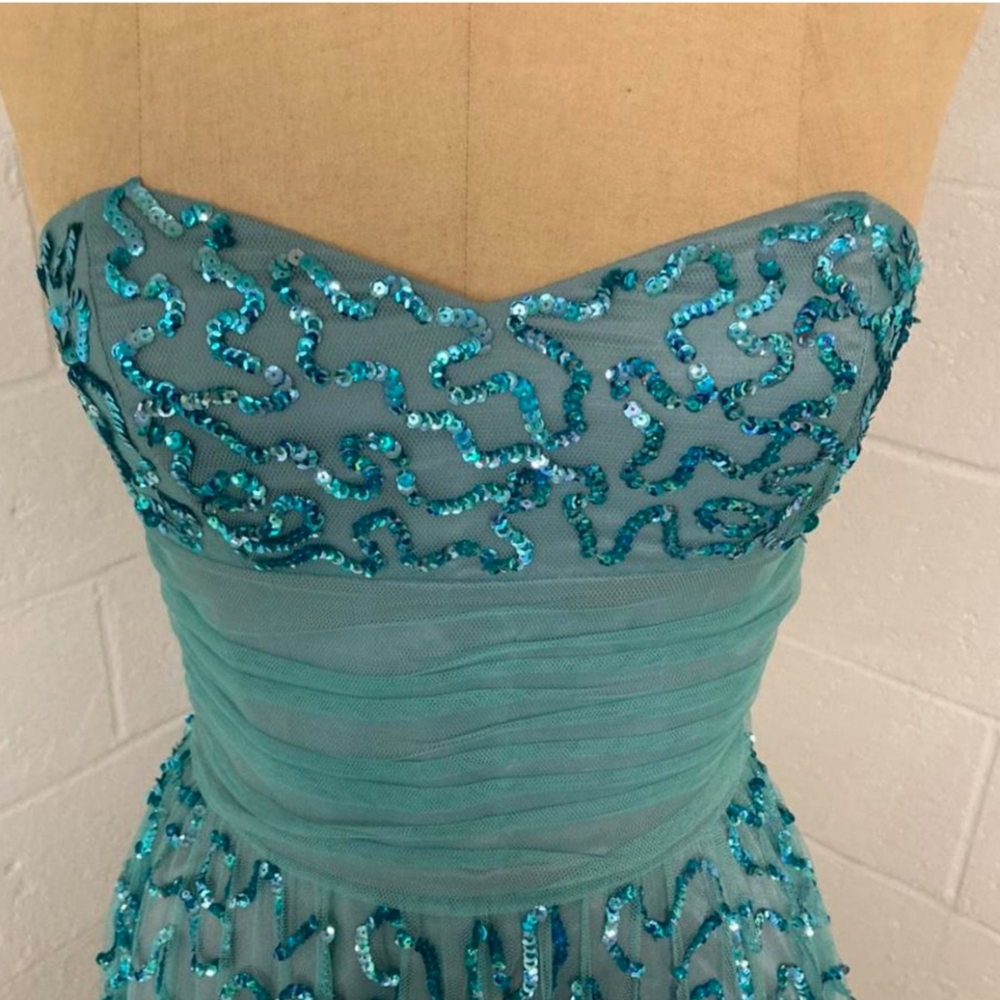 Light Blue sequin Betsey Johnson cocktail dress - Picture 3 of 3